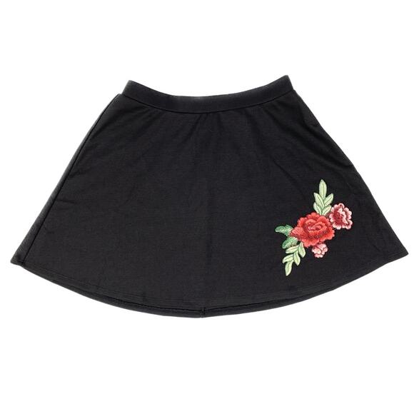 Black A-line Mini Skirt with Flower - Picture 5 of 8